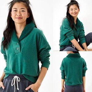 NWT American Eagle Large Women Green Sherpa Collar Henley Sweatshirt Fleece Line